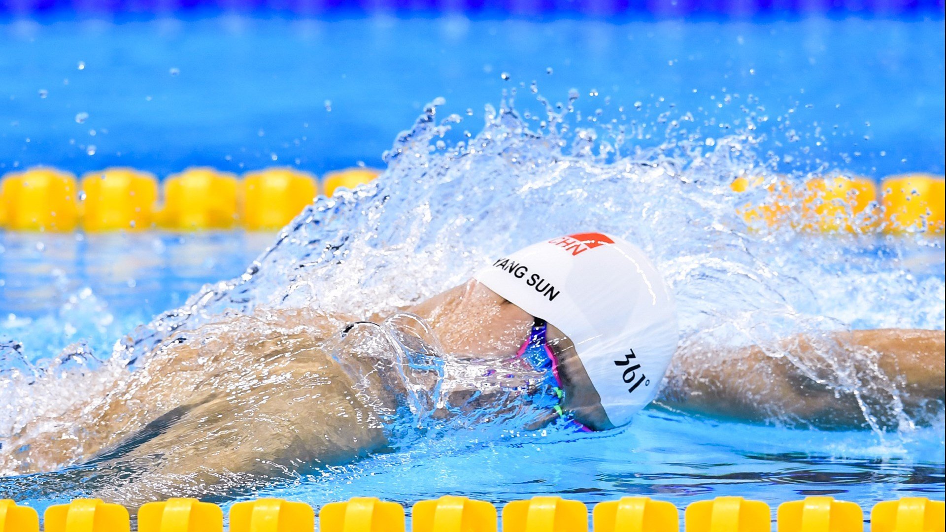 青年天才崛起:潜力无限的新星即将爆发,年轻就要天才